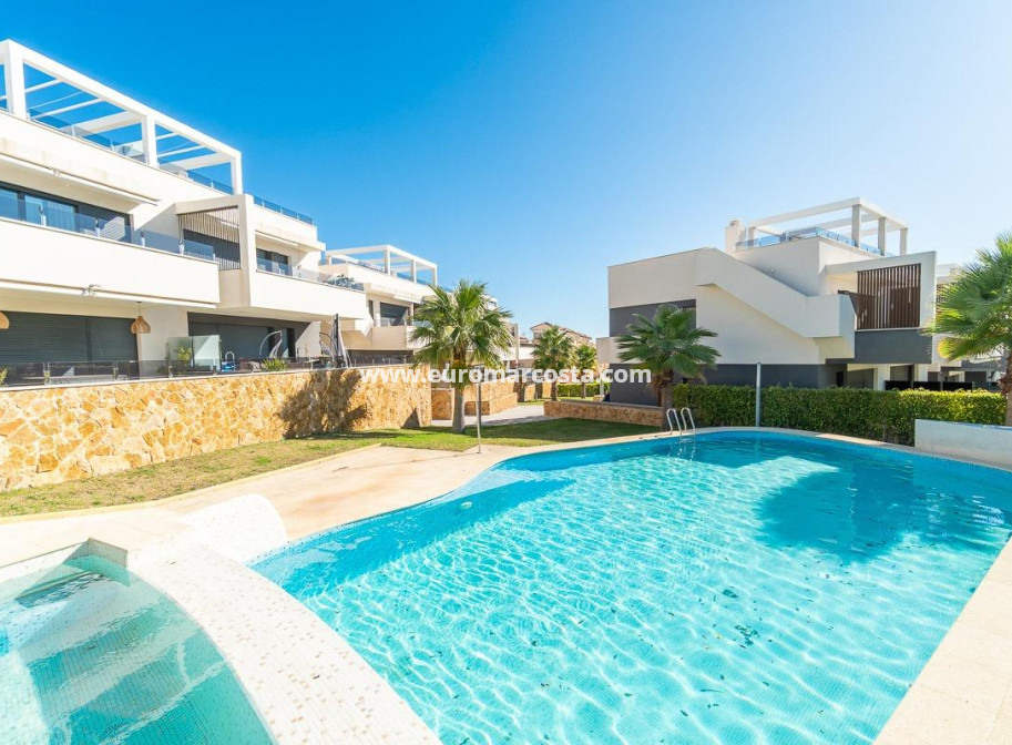 Sale - Apartment / flat - Orihuela Costa