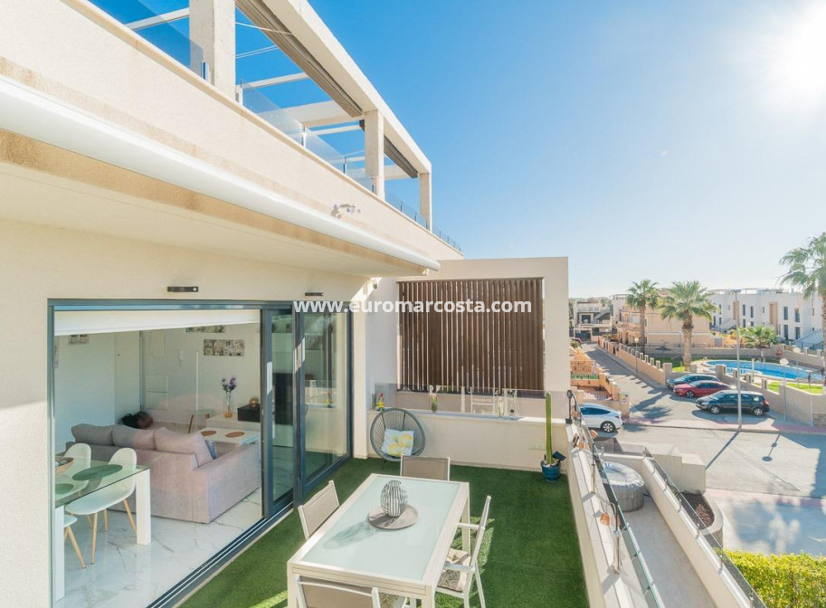 Sale - Apartment / flat - Orihuela Costa