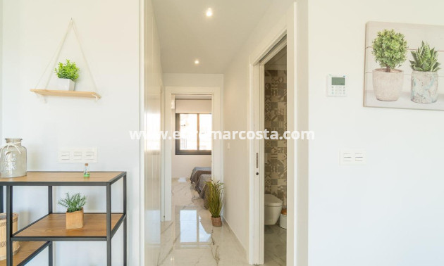 Sale - Apartment / flat - Orihuela Costa