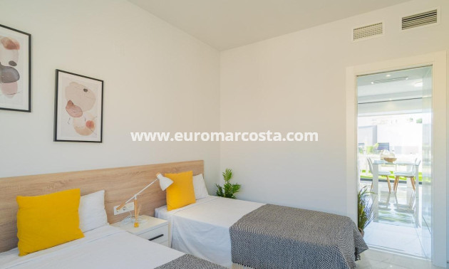 Sale - Apartment / flat - Orihuela Costa