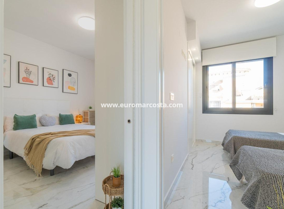Sale - Apartment / flat - Orihuela Costa