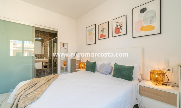 Sale - Apartment / flat - Orihuela Costa