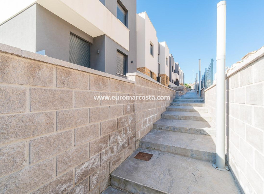 Sale - Apartment / flat - Orihuela Costa
