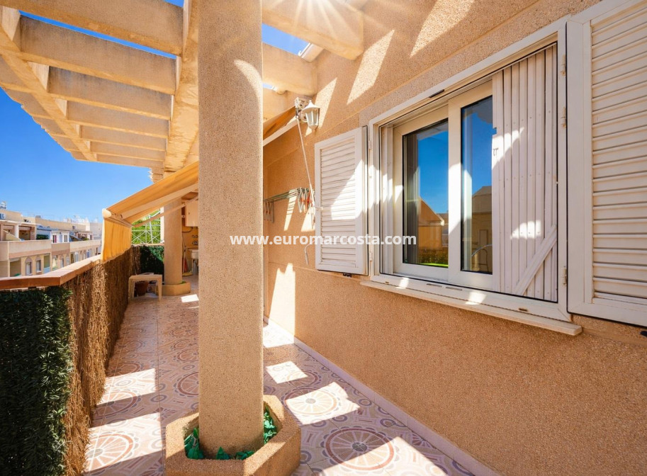 Objekte zum Wiederverkauf - Wohnung - Torrevieja - TORREVIEJA
