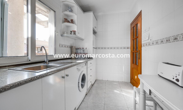Objekte zum Wiederverkauf - Wohnung - Torrevieja - TORREVIEJA