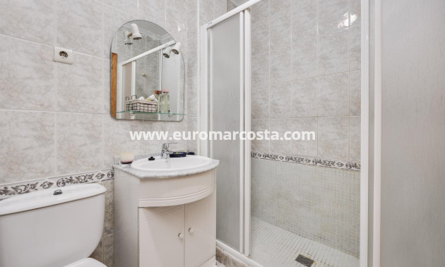 Objekte zum Wiederverkauf - Wohnung - Torrevieja - TORREVIEJA