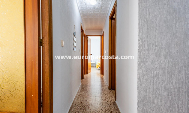 Objekte zum Wiederverkauf - Wohnung - Torrevieja - TORREVIEJA