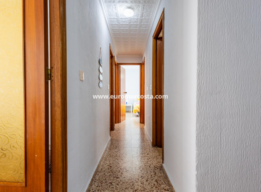Objekte zum Wiederverkauf - Wohnung - Torrevieja - TORREVIEJA
