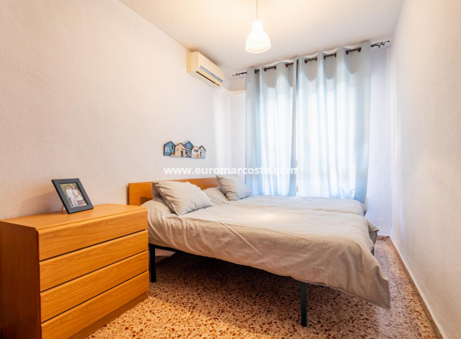 Objekte zum Wiederverkauf - Wohnung - Torrevieja - TORREVIEJA