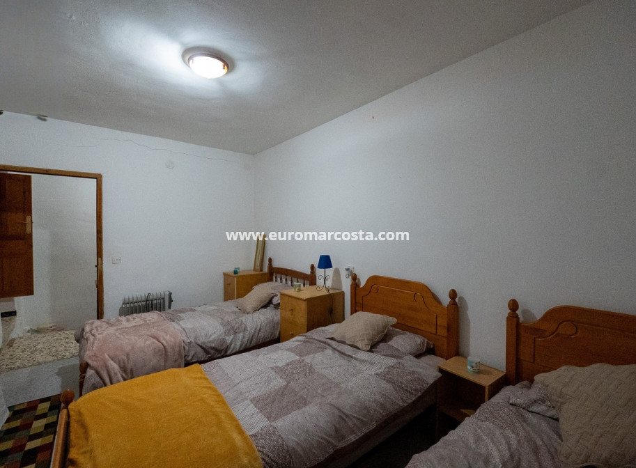 Sale - Casa - Chirivel - El Contador