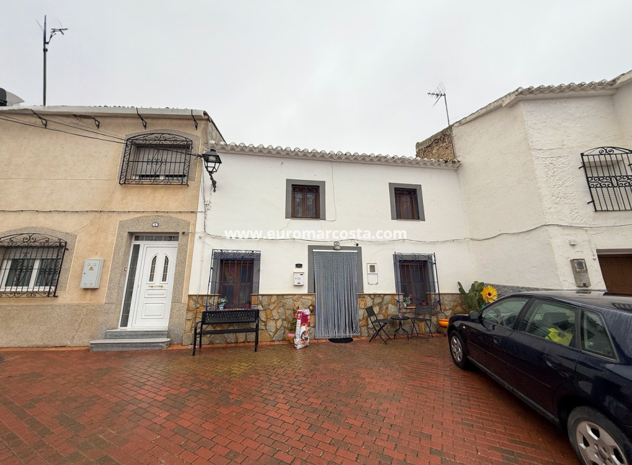 Sale - Casa - Chirivel - El Contador