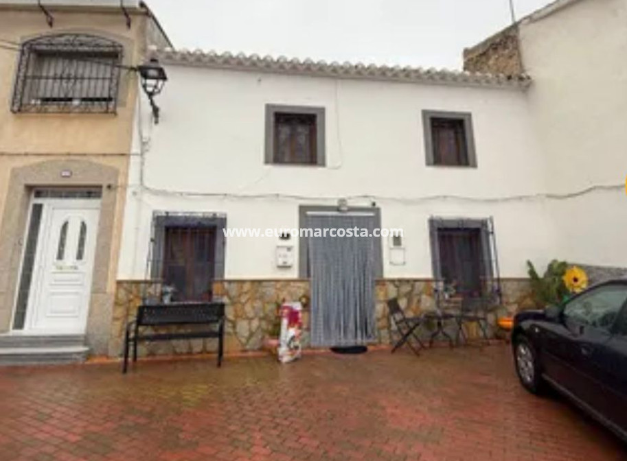 Sale - Casa - Chirivel - El Contador