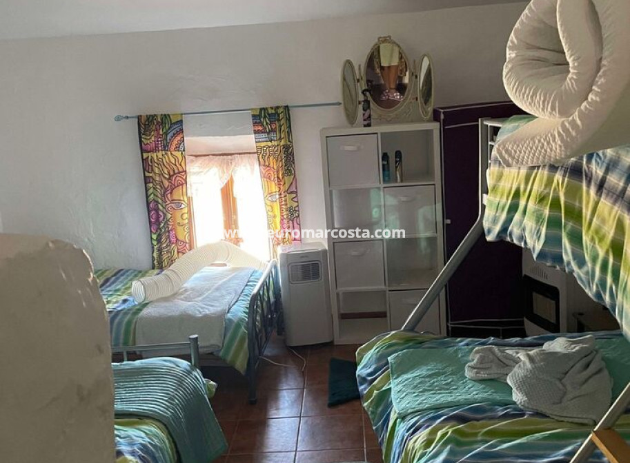 Sale - Casa - Chirivel - El Contador