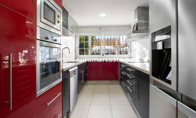 Sale - Casa - Orihuela Costa