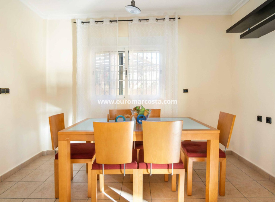 Sale - Casa - Orihuela Costa