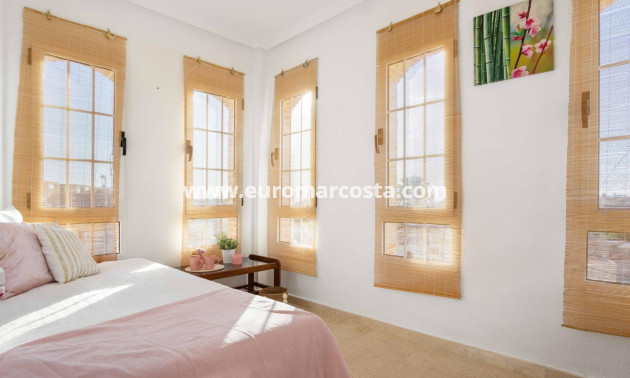 Sale - Casa - Orihuela Costa