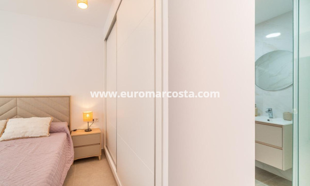 Alquiler a largo plazo - Apartamento / piso - Orihuela Costa