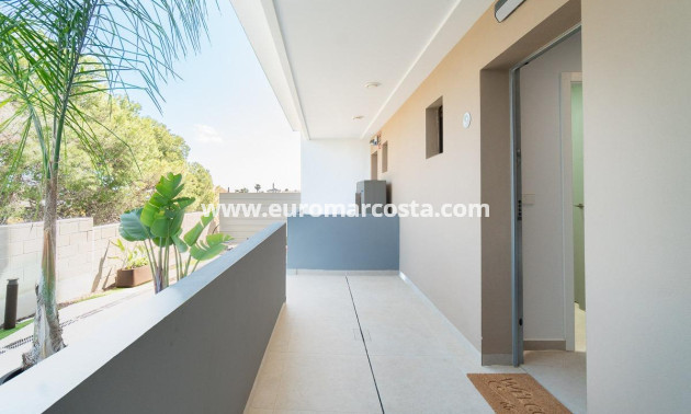 Alquiler a largo plazo - Apartamento / piso - Orihuela Costa