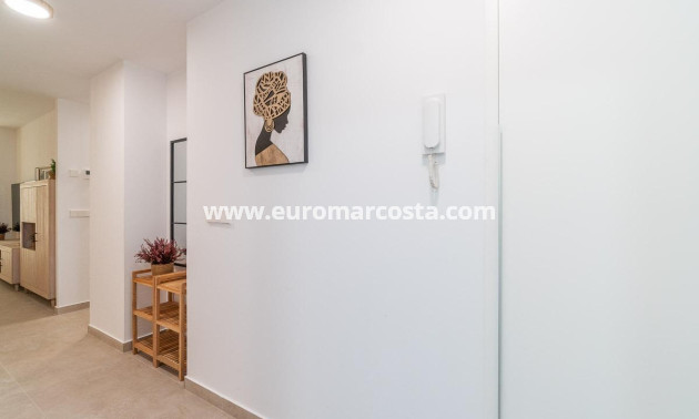 Alquiler a largo plazo - Apartamento / piso - Orihuela Costa
