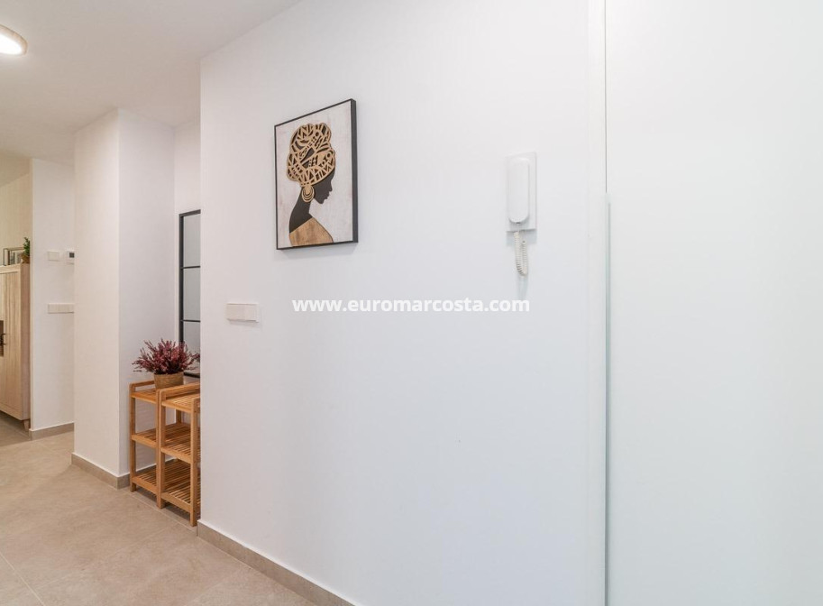 Alquiler a largo plazo - Apartamento / piso - Orihuela Costa