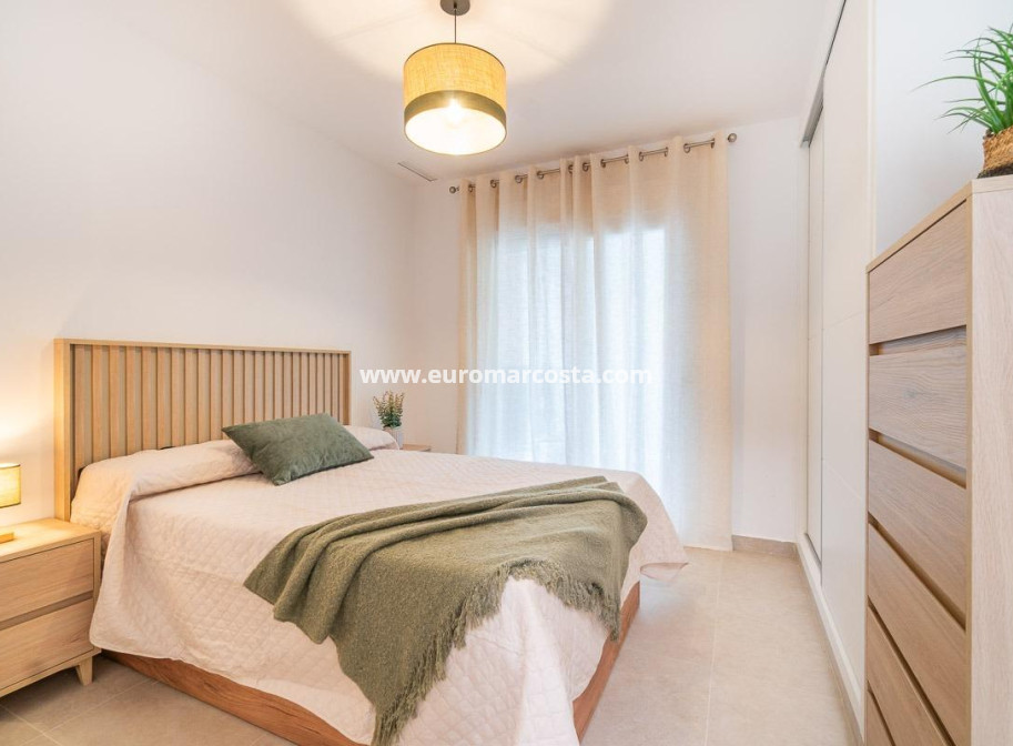 Alquiler a largo plazo - Apartamento / piso - Orihuela Costa