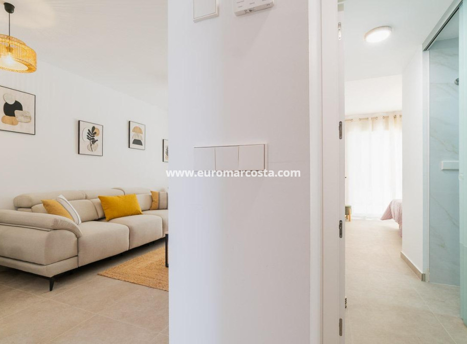 Alquiler a largo plazo - Apartamento / piso - Orihuela Costa