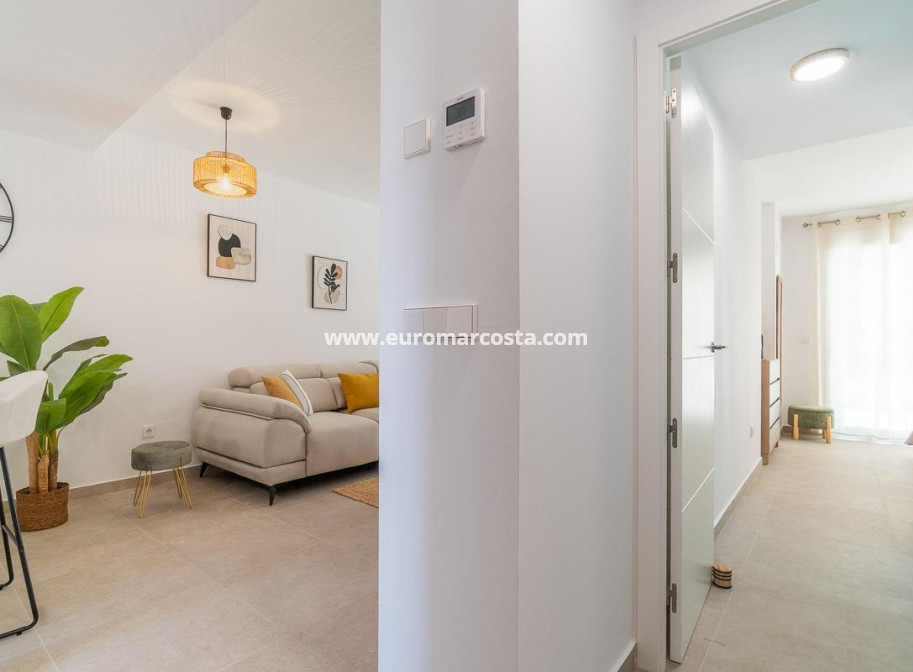 Alquiler a largo plazo - Apartamento / piso - Orihuela Costa