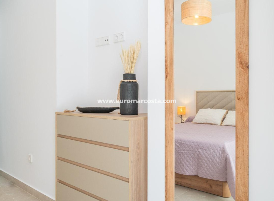 Alquiler a largo plazo - Apartamento / piso - Orihuela Costa