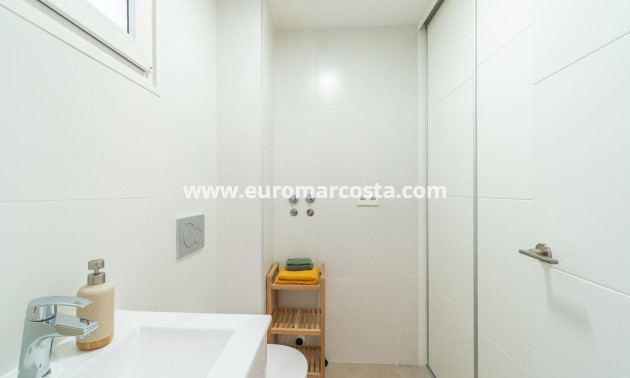 Alquiler a largo plazo - Apartamento / piso - Orihuela Costa