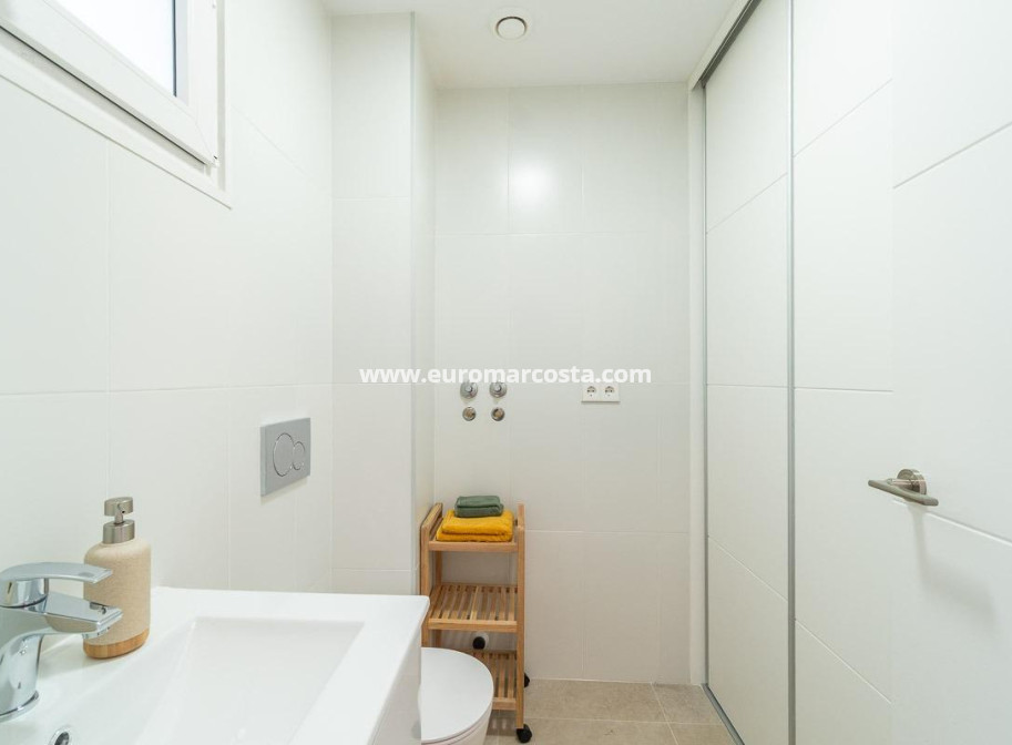 Alquiler a largo plazo - Apartamento / piso - Orihuela Costa