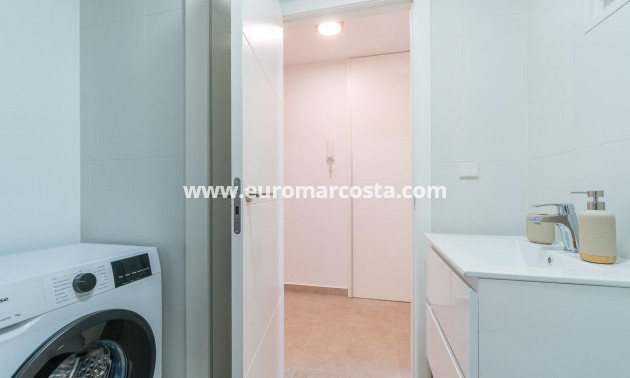 Alquiler a largo plazo - Apartamento / piso - Orihuela Costa