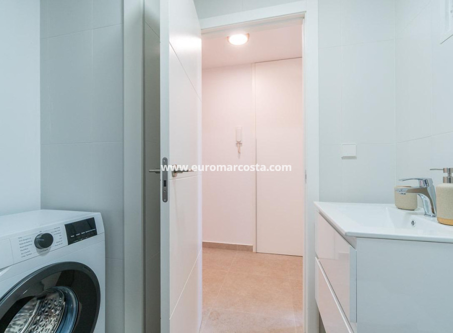 Alquiler a largo plazo - Apartamento / piso - Orihuela Costa