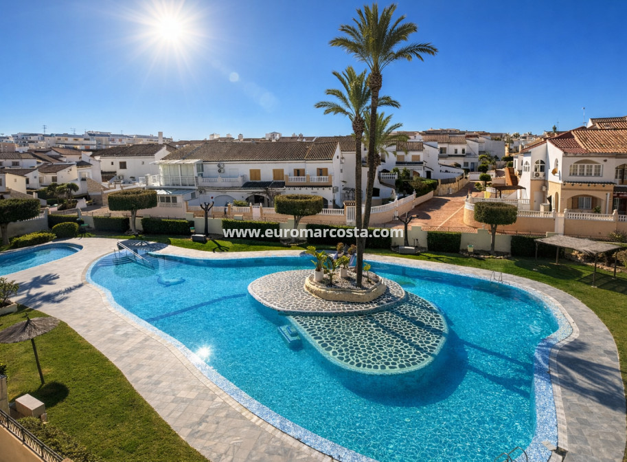 Venta - Apartamento / piso - Torrevieja - TORREVIEJA