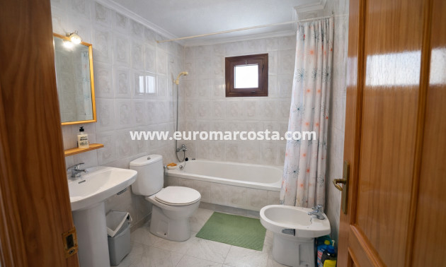 Venta - Apartamento / piso - Torrevieja - TORREVIEJA