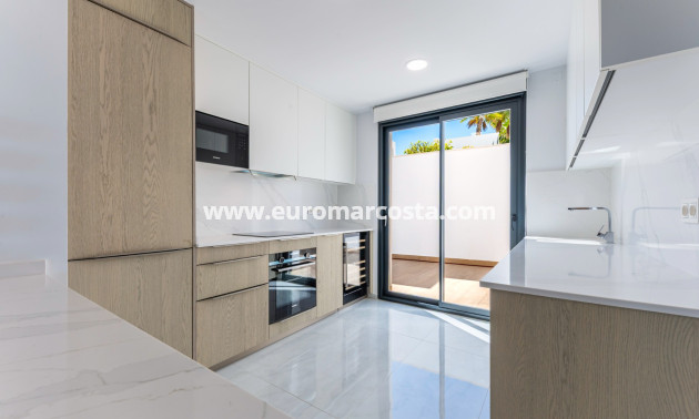 Sale - Villa - Orihuela Costa