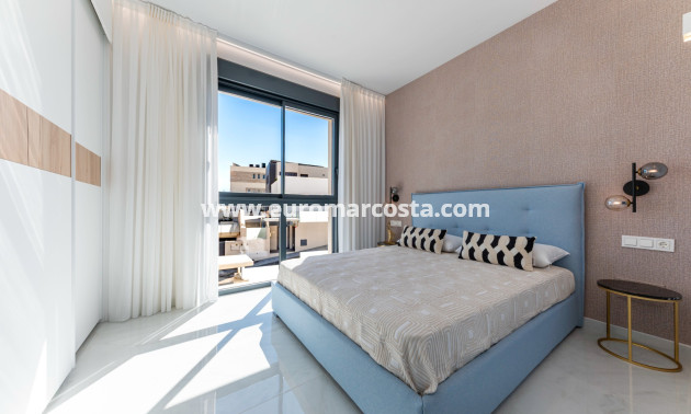 Sale - Villa - Orihuela Costa