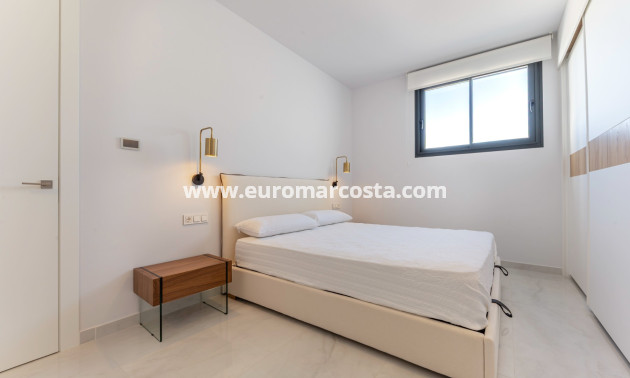 Sale - Villa - Orihuela Costa