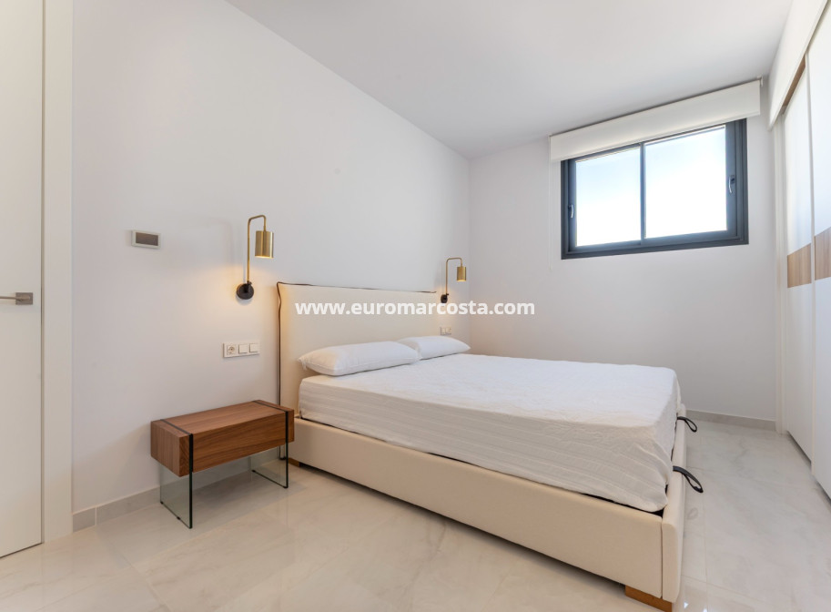 Sale - Villa - Orihuela Costa