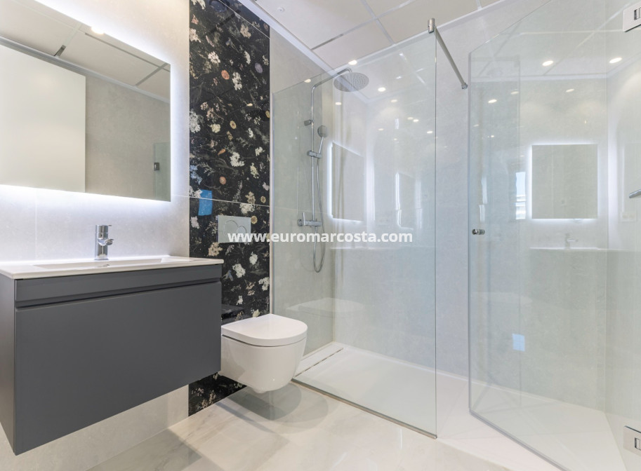 Sale - Villa - Orihuela Costa