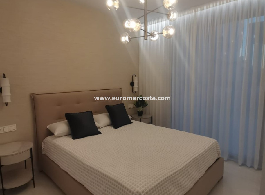 Sale - Villa - Orihuela Costa