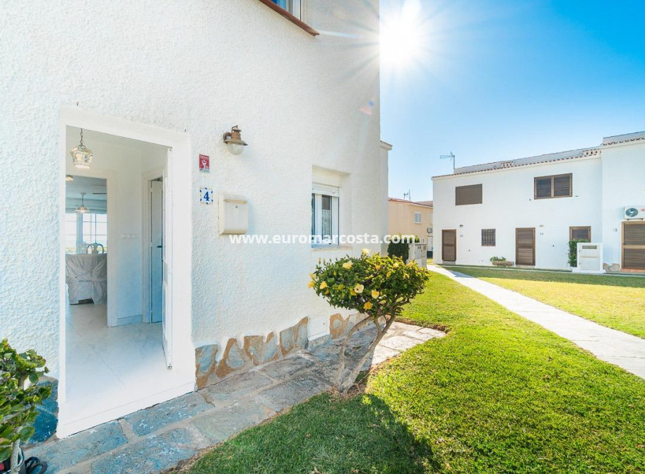 Sale - Townhouse - Orihuela Costa