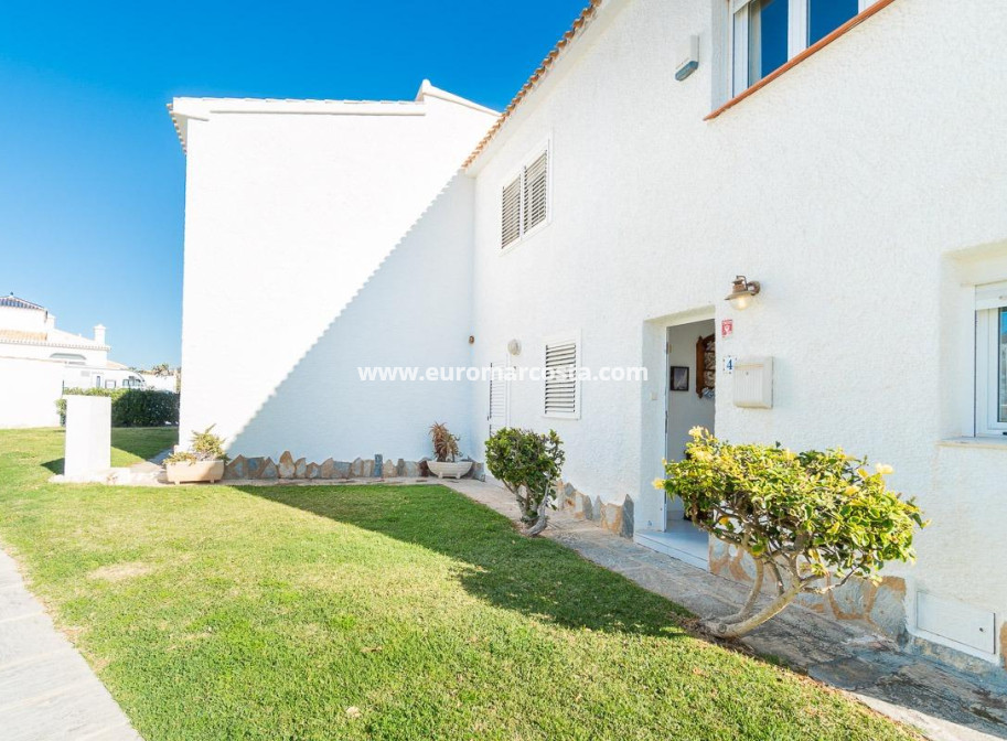 Sale - Townhouse - Orihuela Costa