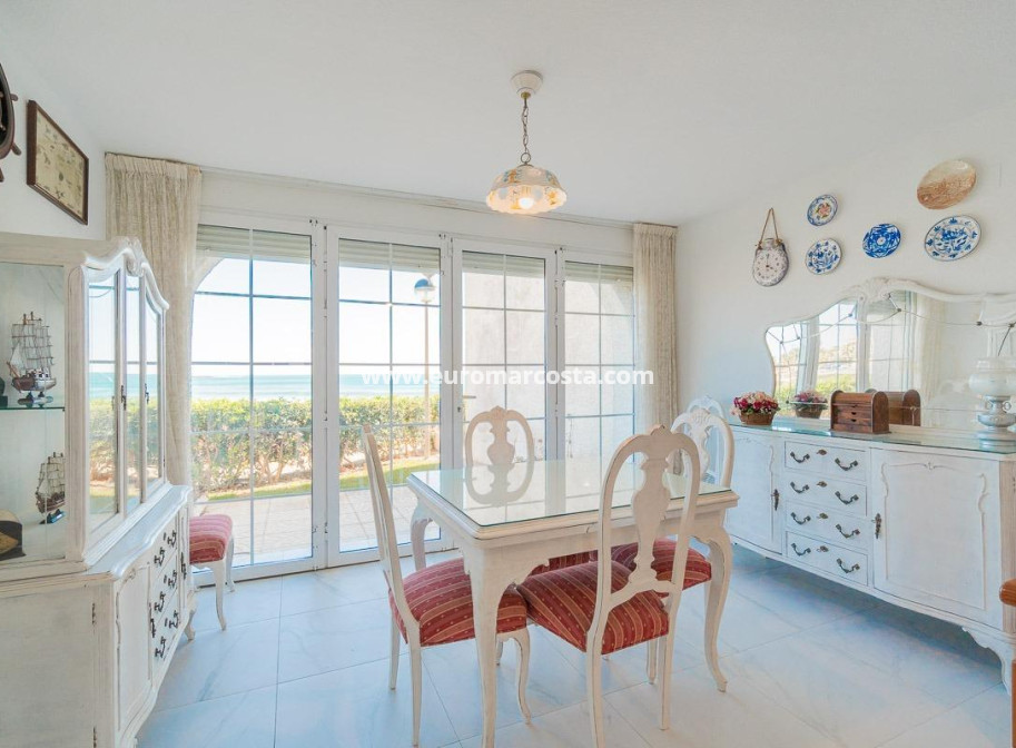 Sale - Townhouse - Orihuela Costa