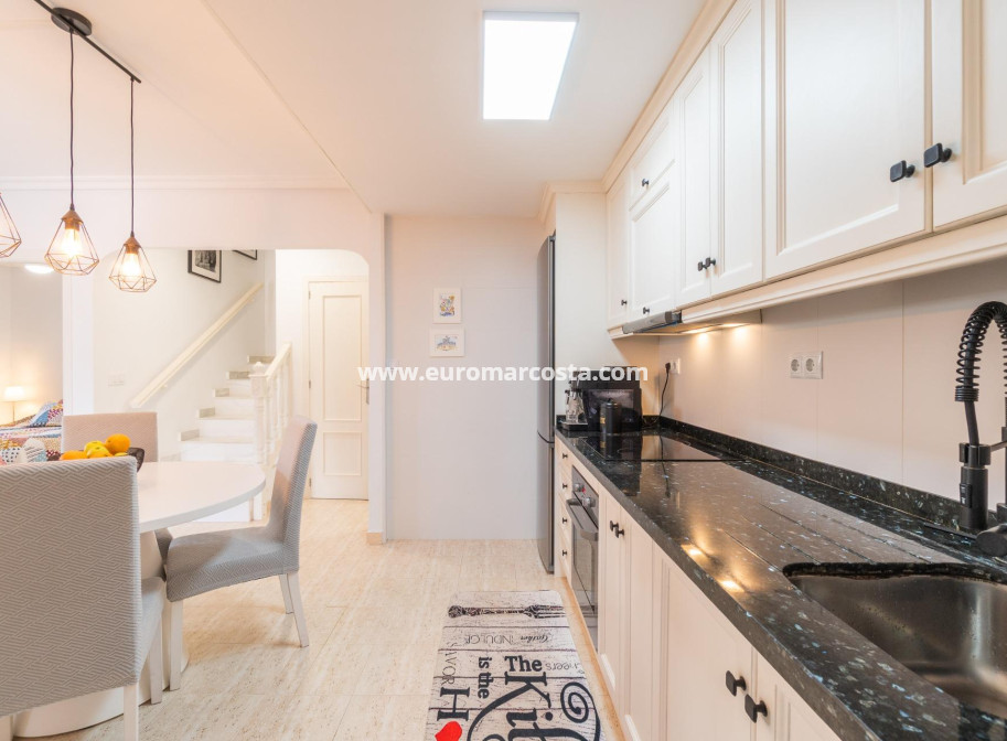 Objekte zum Wiederverkauf - Haus - Orihuela Costa - Zeniamar-Horizonte-La Campana