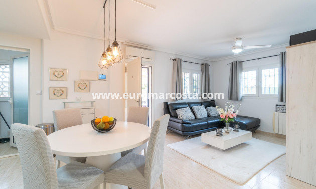 Objekte zum Wiederverkauf - Haus - Orihuela Costa - Zeniamar-Horizonte-La Campana