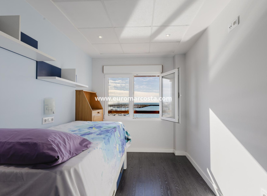 Sale - Apartment / flat - Torrevieja - TORREVIEJA