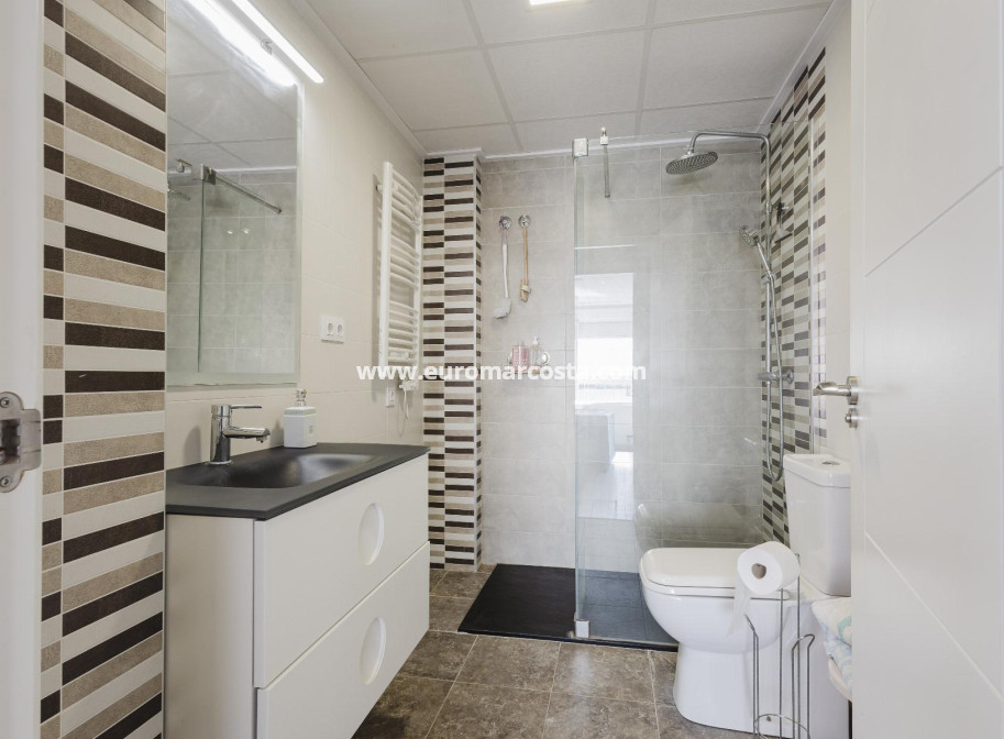 Sale - Apartment / flat - Torrevieja - TORREVIEJA