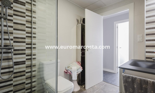 Sale - Apartment / flat - Torrevieja - TORREVIEJA