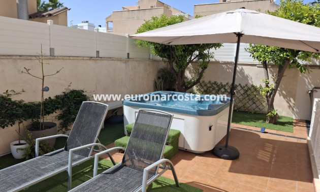 Objekte zum Wiederverkauf - Villa Detached - Ciudad Quesada