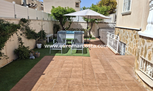 Objekte zum Wiederverkauf - Villa Detached - Ciudad Quesada